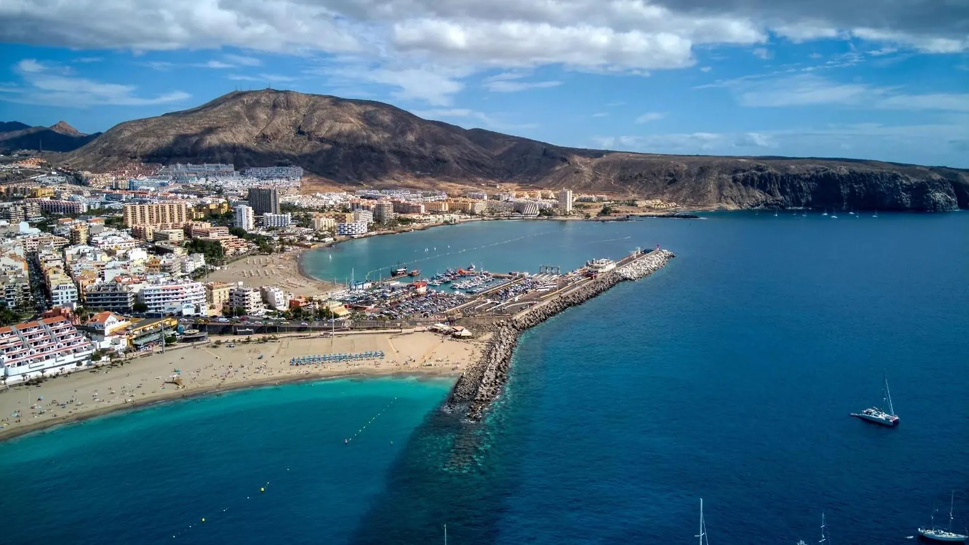 Apartment In Central Los Cristianos İspanya