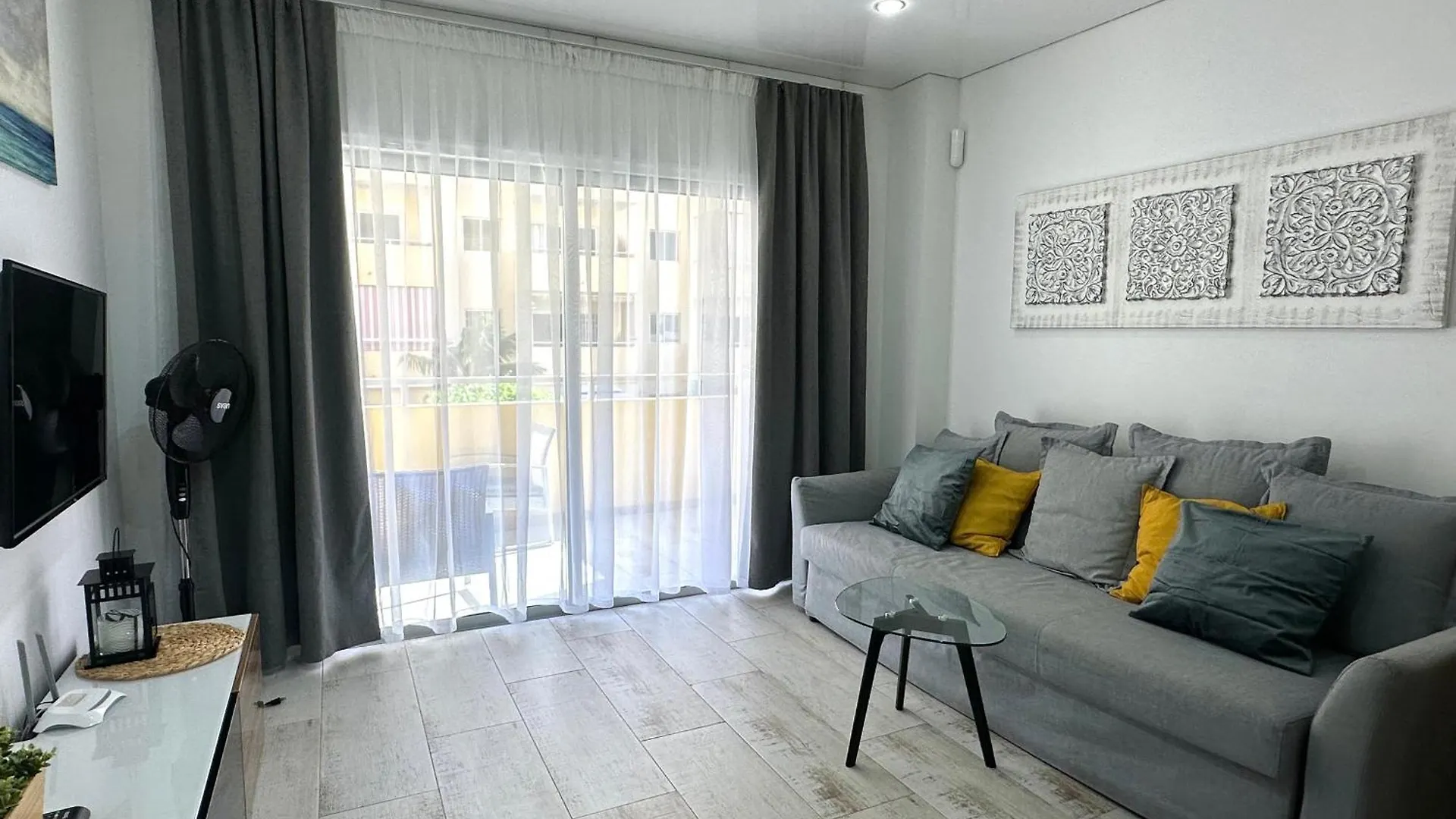 Apartment In Central Los Cristianos